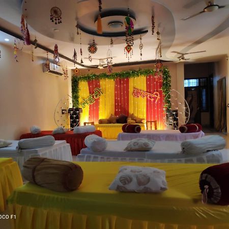 Surabhi Garden Inn Lucknow Eksteriør billede